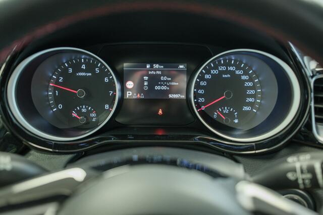 KIA CEE D Ceed 1.6 T-GDi GT 204pk Apple carplay, Add cruise, Camera, PDC, Trekhaak afneembaar!