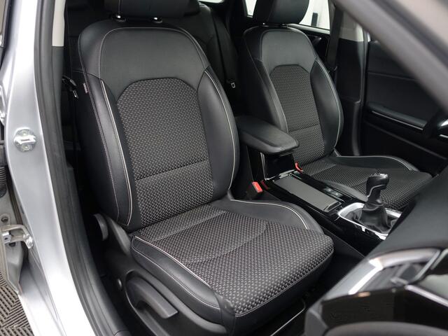 KIA CEE D Ceed Sportswagon 1.0 T-GDi DynamicPlusLine- Stuur/Stoelverwarming, Camera, Carplay, Android Auto, Keyless, Lane Assist