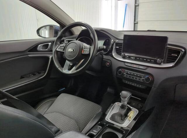 KIA CEE D Ceed Sportswagon 1.5 T-GDi 160PK Automaat DynamicPlusLine / Airco-ecc./ Pdc+Camera / Stoel-Stuurverwarming / 1/2Leder /