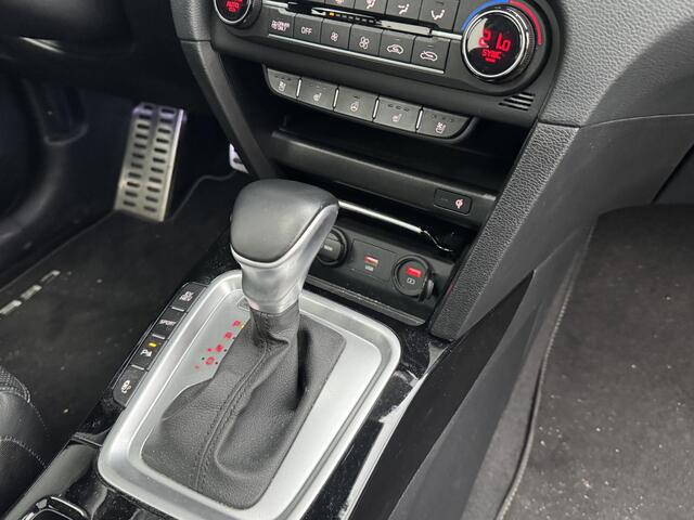 KIA CEE D CEED SPORTSWAGON 1.6 GDI PHEV EXECUTIVELINE I AUTOMAAT I TREKHAAK I STOELVERWARMING I LEDEREN BEKLEDING