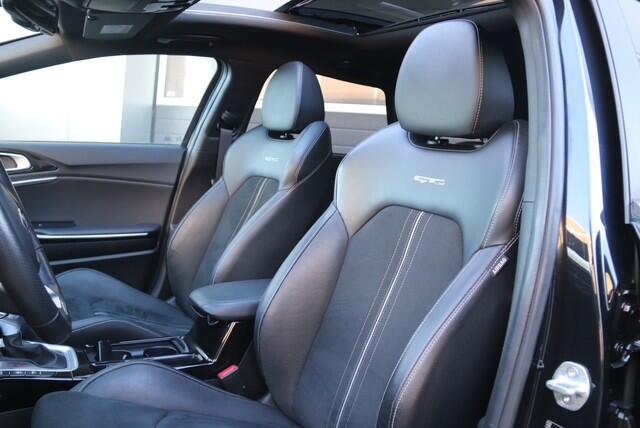 KIA CEE D Ceed 1.4 T-GDI GT-Line Automaat, Stoel & Stuurverwarmd, Pano, Camera