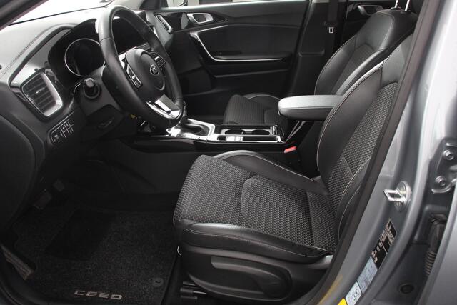 KIA CEE D Ceed Sportswagon 1.4 T-GDi Automaat DynamicLine | Panoramadak | Adaptive Cruise Control | Lane Assist | Camera | Stoel/Stuurverwarming | Apple Carplay/Android Auto | JBL Soundsystem | Navigatie |