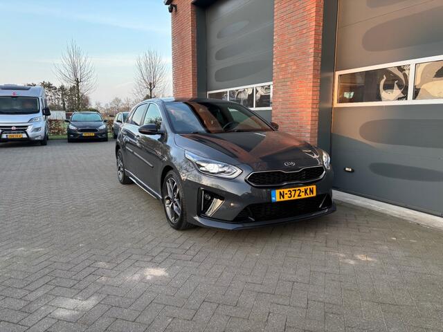 KIA CEE D 1.5 T-GDI MHEV GTLED