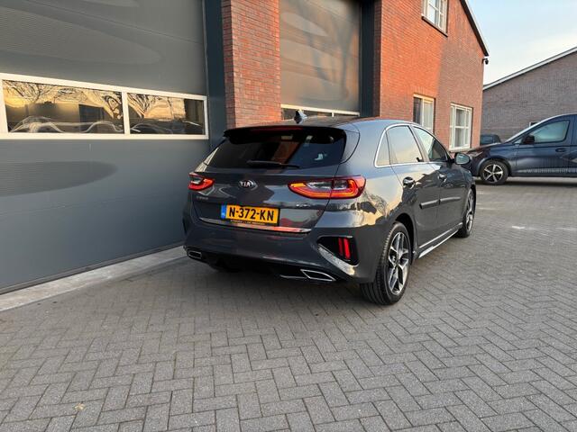KIA CEE D 1.5 T-GDI MHEV GTLED
