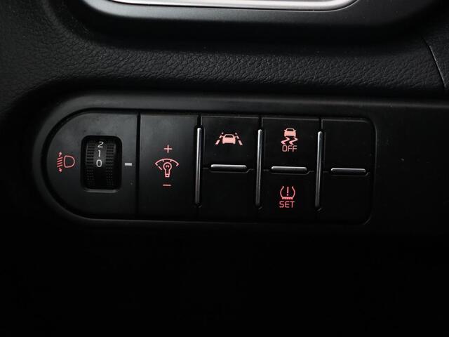 KIA CEE D Ceed 1.4 T-GDi DynamicLine | Automaat | Camera | Trekhaak | Carplay | Navigatie | Climate control | DAB | Cruise control | Parkeerhulp