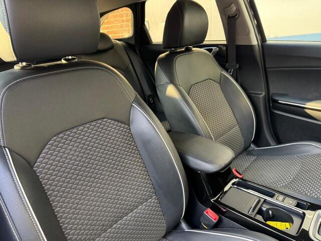 KIA CEE D 1.5 T-GDI Dynamic Plus Line