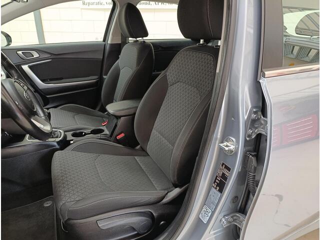 KIA CEE D Ceed Sportswagon 1.0 T-GDi DynamicLine Navigatie | Parkeersensoren | Airco (automatisch) | Cruiscontol