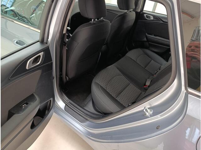 KIA CEE D Ceed Sportswagon 1.0 T-GDi DynamicLine Navigatie | Parkeersensoren | Airco (automatisch) | Cruiscontol