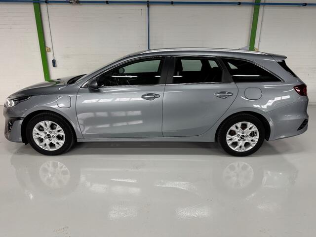 KIA CEE D Sportswagon 1.6 GDI PHEV / 22.854 km / Automaat / 19-12-2022 / Apple Carplay / Android Auto.