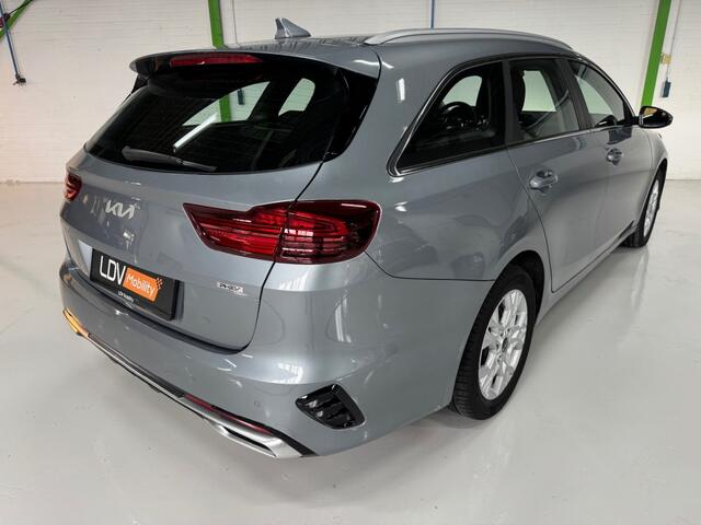KIA CEE D Sportswagon 1.6 GDI PHEV / 22.854 km / Automaat / 19-12-2022 / Apple Carplay / Android Auto.