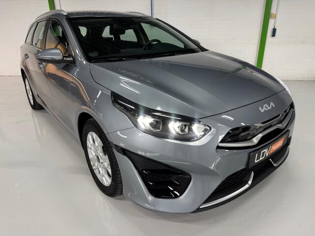 KIA CEE D Sportswagon 1.6 GDI PHEV / 22.854 km / Automaat / 19-12-2022 / Apple Carplay / Android Auto.