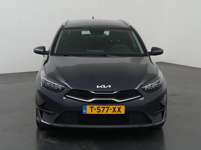 KIA CEE D Ceed Sportswagon 1.5 T-GDi DynamicLine | Navigatie | Parkeercamera | Climate Control | Cruise Control |