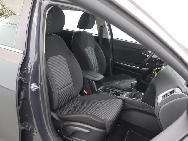 KIA CEE D Ceed Sportswagon 1.5 T-GDi DynamicLine | Navigatie | Parkeercamera | Climate Control | Cruise Control |