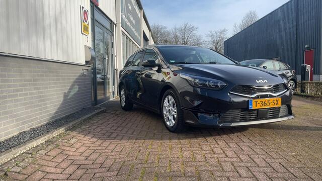 KIA CEE D Ceed Sportswagon 1.5 T-GDi MHEV Dyn+L Automaat