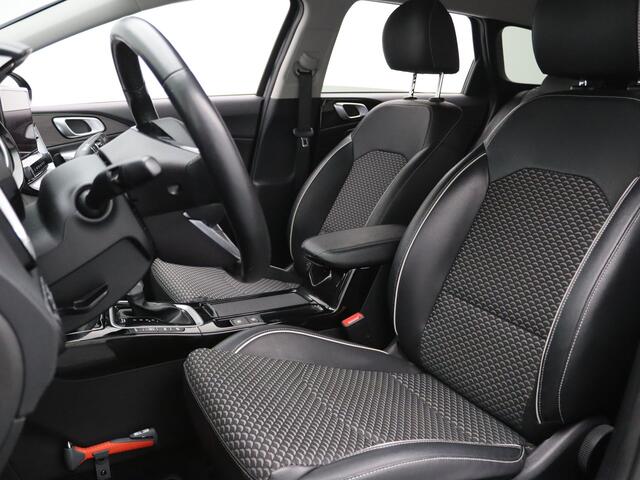 KIA CEE D Ceed Sportswagon 1.5 T-GDi DynamicPlusLine 160pk Camera | Cruise | Stoel-/stuurverw. | Parkeersens. achter | Trekhaak