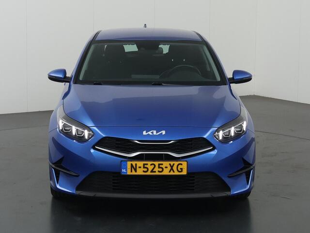 KIA CEE D Ceed 1.5 T-GDi DynamicLine | Trekhaak | Navigatie | Parkeercamera | Climate Control | Cruise Control |