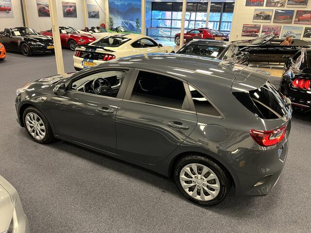 KIA CEE D Ceed 1.0 T-GDi Comfort Line Apple CarPlay All Season banden