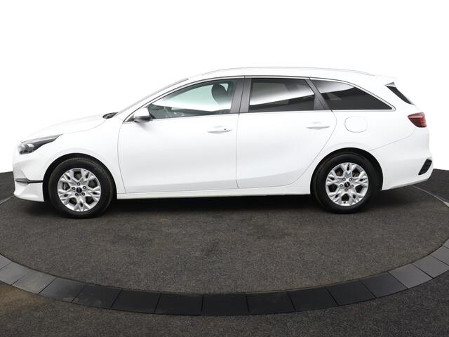 KIA CEE D Ceed Sportswagon 1.5 T-GDi DynamicPlusLine - Lichtmetalen Velgen - LED - Cruise Control - Stoel/Stuurverwarming - Dodehoek Detectie - Fabrieksgarantie Tot 2031