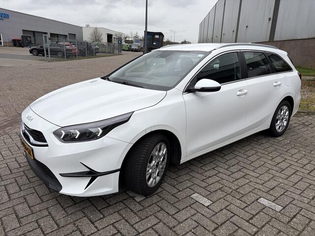 KIA CEE D Ceed Sportswagon BJR 2023 1.0 T-GDi 120 PK MHEV DynamicLine AUTOMAAT | CAMERA | FULL LED | CLIMA | CARPLAY