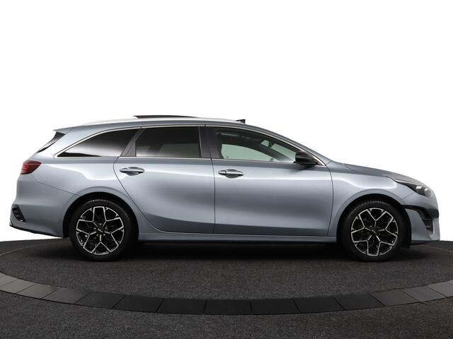 KIA CEE D Ceed Sportswagon 1.5 T-GDi GT-Line Automaat - Apple Carplay/Android Auto - Cruise Control - Dodehoekdetectie - Climate Control - Panorama Dak - Navigatie - Stoel/Stuur Verwarming - Fabrieksgarantie tot 02-2031