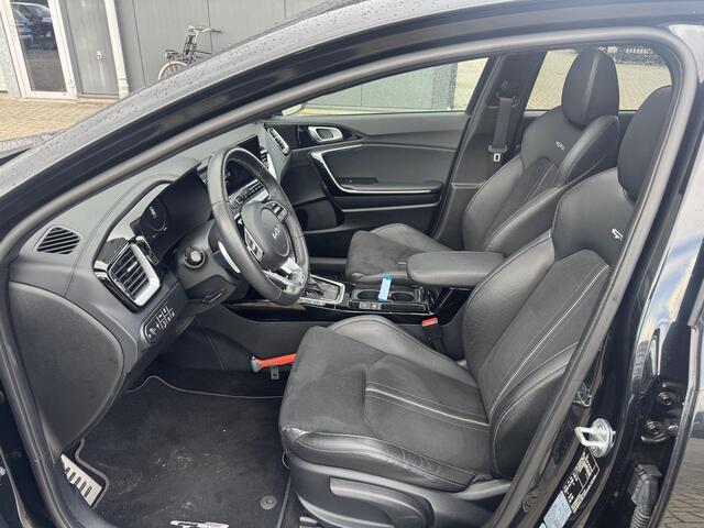KIA CEE D Ceed Sportswagon 1.5 T-GDi GT-Line Panoramadak | Camera | Navigatie | Stoel/stuur verwarming