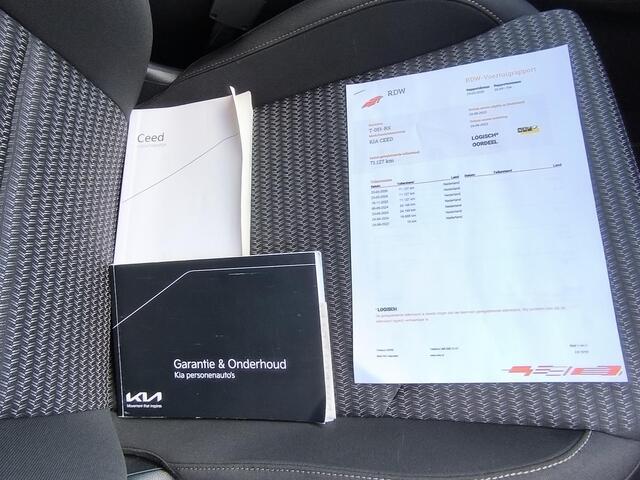 KIA CEE D Ceed 1.0 T-GDi DynamicLine Carplay,Grote Navi, Camera, All season banden, climate en adative cruise control, garantie tot 2030
