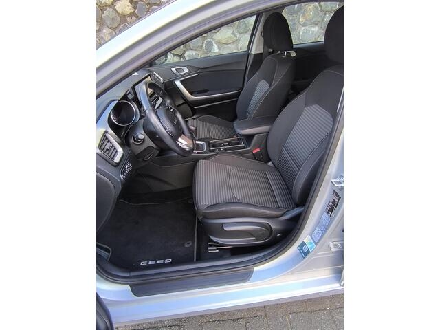 KIA CEE D Ceed 1.0 T-GDi DynamicLine Carplay,Grote Navi, Camera, All season banden, climate en adative cruise control, garantie tot 2030