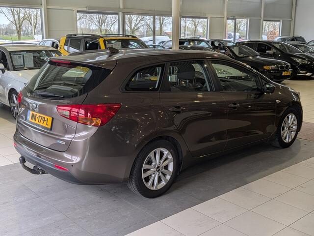 KIA CEE D cee'd Sportswagon 1.6 GDI ComfortPlusLine Navigator Airco, Cruise Control, Trekhaak, Stuurbekrachtiging