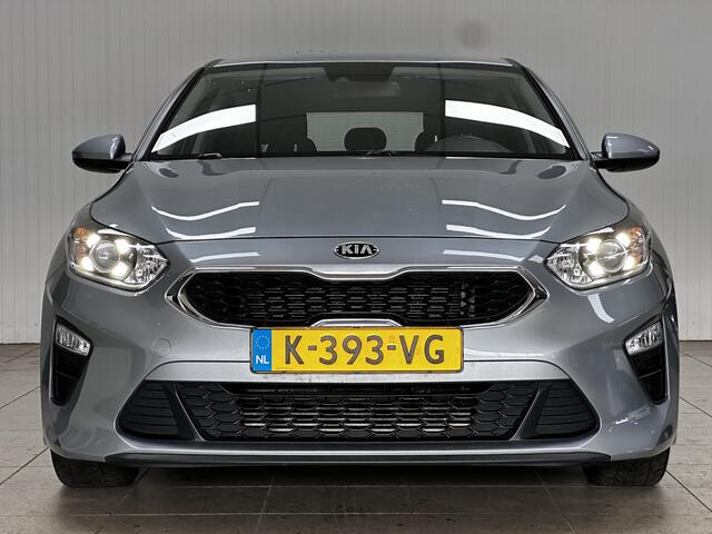 KIA CEE D Ceed 1.0 T-GDi Comfortline/ Camera/ Apple+Android/ DAB+/ Airco/ Navi/ Cruise/ Bluetooth/ Multi.LEDER.Stuur/ Elek.Pakket/ Isofix/ Metallic Lak.