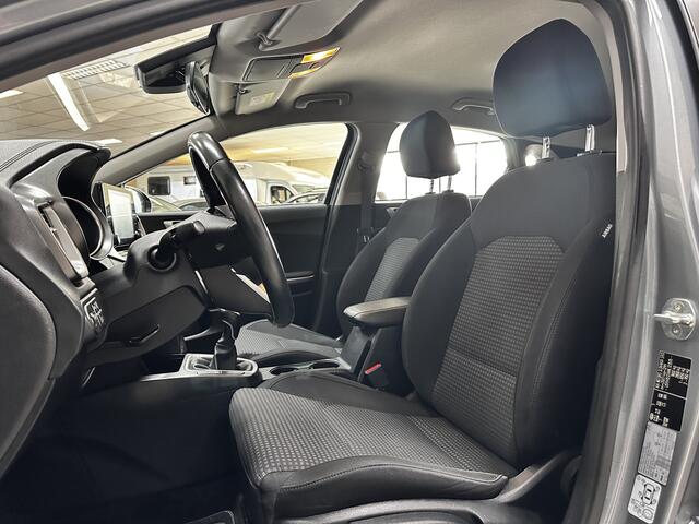 KIA CEE D Ceed 1.0 T-GDi Comfortline/ Camera/ Apple+Android/ DAB+/ Airco/ Navi/ Cruise/ Bluetooth/ Multi.LEDER.Stuur/ Elek.Pakket/ Isofix/ Metallic Lak.