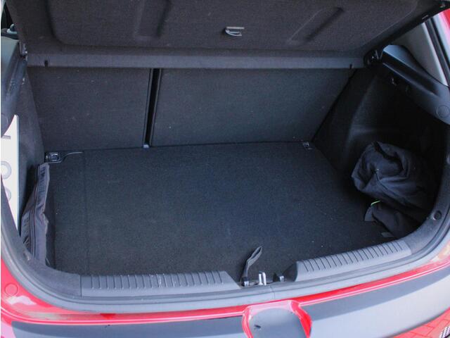 KIA CEE D cee'd 1.0 T-GDi ComfortPlusLine Navigator Afneembare Trekhaak, 1e Eigenaar, Carplay/Android Auto, Achteruitrijcamera, Navigatie, Airco