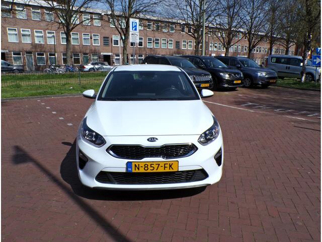 KIA CEE D Ceed 1.4 T-GDi DynamicPlusLine 141 PK,,, stuurverwarming nw banden