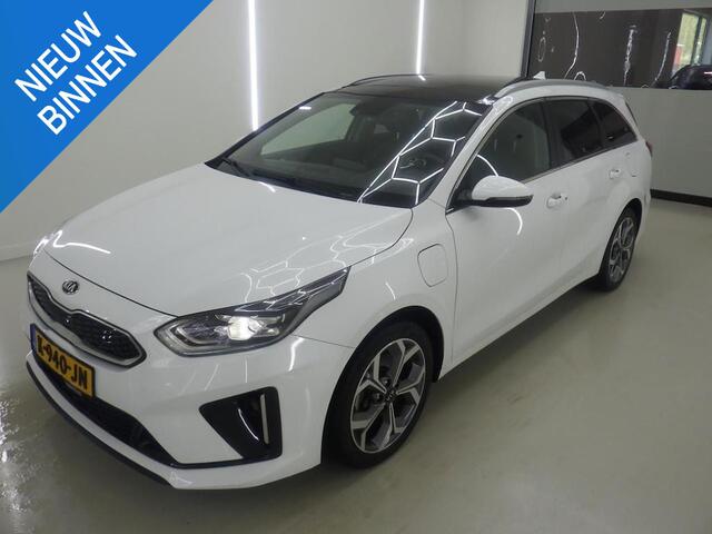 KIA CEE D CEED SPORTSWAGON 1.6 GDI PHEV EXECUTIVELINE I AUTOMAAT I P-CAMERA I SCHUIF/KANTELDAK I APPLE CARPLAY