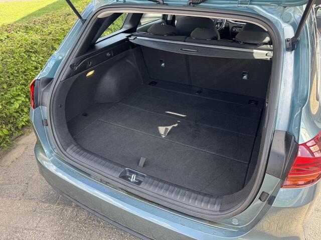 KIA CEE D Ceed Sportswagon 1.0 T-GDi ComfortLine Eerste Eigenaar, Achteruitrijcamera, Navigatie, Apple Carplay/Android Auto, Climate Control, Enz...