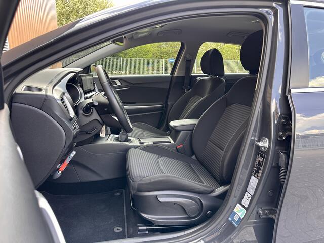 KIA CEE D Ceed 1.0 T-GDi DynamicLine | Cruise Control | Apple Carplay | Android Auto | Achteruitrijcamera | Parkeersensoren | Isofix | Led