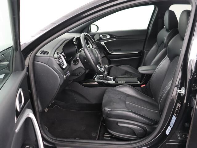 KIA CEE D Ceed 1.0 T-GDi GT-Line | Panoramadak | Leder/Alcantara | Stoelverwarming | Carplay | Keyless | Stuurverwarming | Digital Cockpit | Sportstoelen | Navigatie | Full LED | Camera | Dodehoek detectie