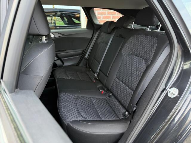 KIA CEE D Ceed Sportswagon 1.0 T-GDi DynamicL. CAMERA / CLIMA / CARPLAY / NAVI / CRUISE / A