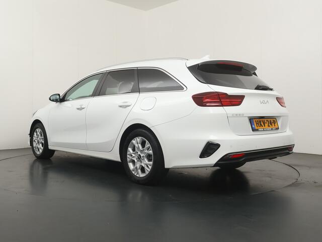 KIA CEE D Ceed Sportswagon 1.5 T-GDi DynamicPlusLine Elektrische Achterklep - Stoel / Stuur Verwarming - Climate Control - Adaptive Cruise Contr Fabrieksgarantie tot 04-2032 of 150.000km