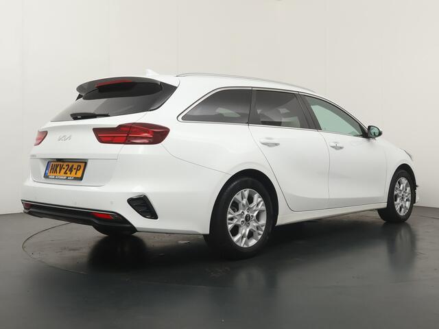 KIA CEE D Ceed Sportswagon 1.5 T-GDi DynamicPlusLine Elektrische Achterklep - Stoel / Stuur Verwarming - Climate Control - Adaptive Cruise Contr Fabrieksgarantie tot 04-2032 of 150.000km
