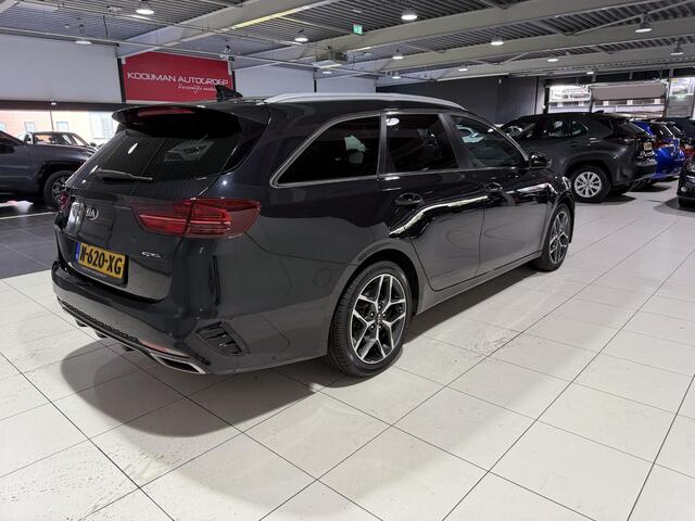 KIA CEE D Ceed Sportswagon 1.5 T-GDi GT-Line Business Edition Stoel en Stuur verwarming, Apple Carplay/Android Auto, Navigatie, Camera.