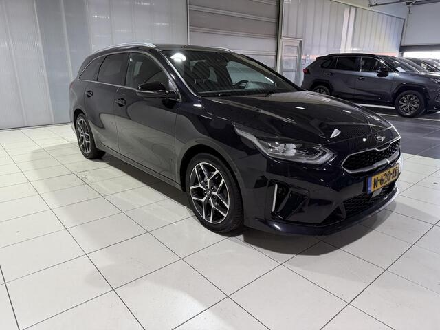 KIA CEE D Ceed Sportswagon 1.5 T-GDi GT-Line Business Edition Stoel en Stuur verwarming, Apple Carplay/Android Auto, Navigatie, Camera.