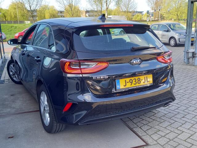 KIA CEE D Ceed 1.0 120PK T-GDi DynamicLine - CAMERA - CARPLAY / ANDROID - CLIMA - CRUIS - NL AUTO