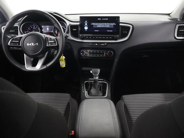 KIA CEE D Ceed Sportswagon 1.5 T-GDi DynamicLine | Navigatie | Apple Carplay/Android Auto | Parkeercamera | Adaptieve cruise control | LED | DAB |