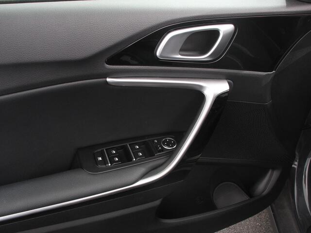 KIA CEE D Ceed Sportswagon 1.6 GDI PHEV DynamicLine Navigatie Camera Climate Control Cruise control adaptive Lane assist Stoelverwarming