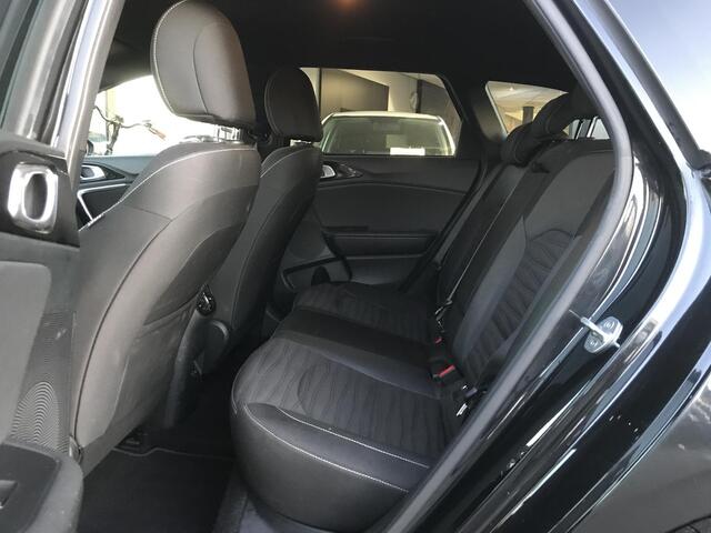 KIA CEE D Ceed Sportswagon 1.5 T-GDi DynamicLine Automaat 7 JAAR GARANTIE