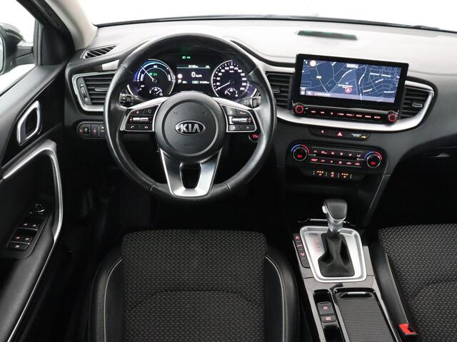 KIA CEE D Ceed 1.6 GDI PHEV DynamicPlusLine | Trekhaak | Stoelverwarming | Adaptive cruise | Camera | Carplay | Half leder | Full LED | Keyless | File Assistent | Navigatie | Plug In