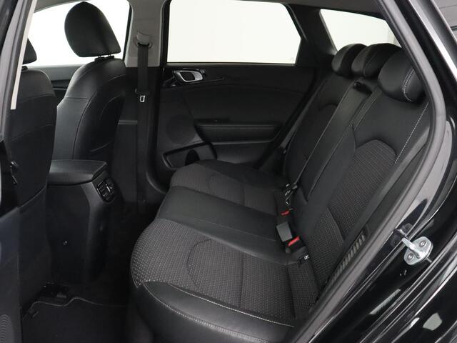 KIA CEE D Ceed 1.6 GDI PHEV DynamicPlusLine | Trekhaak | Stoelverwarming | Adaptive cruise | Camera | Carplay | Half leder | Full LED | Keyless | File Assistent | Navigatie | Plug In