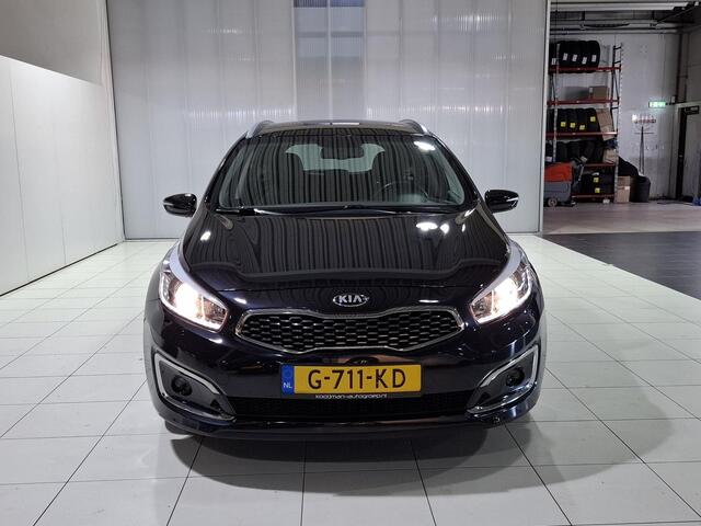 KIA CEE D cee'd 1.0 T-GDi DynamicLine Trekhaak, Navigatie, Camera.