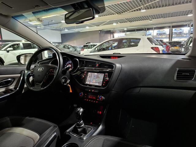 KIA CEE D cee'd 1.0 T-GDi DynamicLine Trekhaak, Navigatie, Camera.