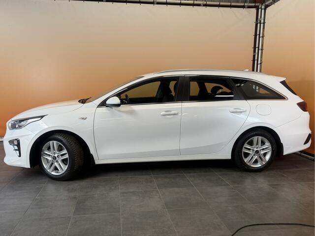 KIA CEE D Ceed Sportswagon 1.5 T-GDi MHEV DynamicLine carplay navi | cruise control | camera